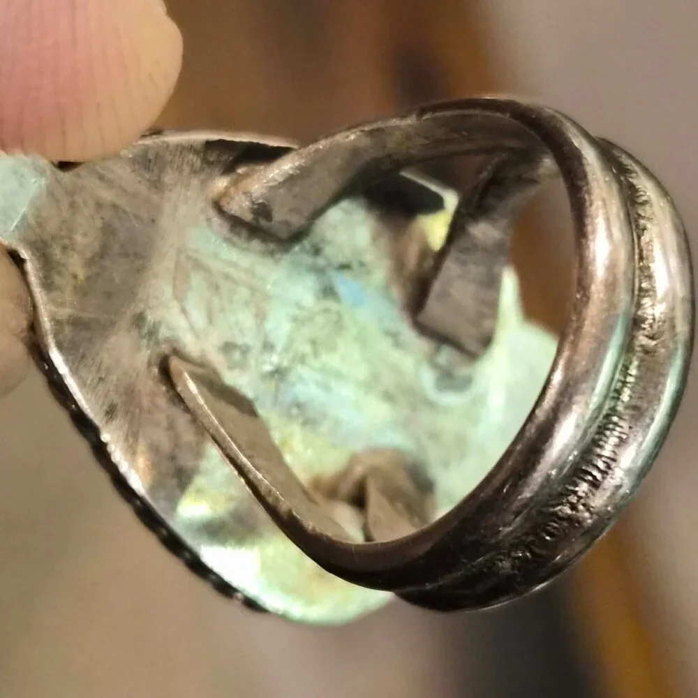 Vintage Native American Navajo sterling silver and turquoise ring